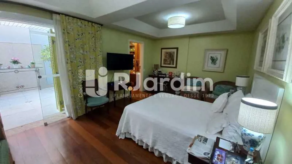 Apartamento, 3 quartos, 220 m² - Foto 9