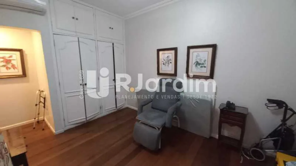 Apartamento, 3 quartos, 220 m² - Foto 13