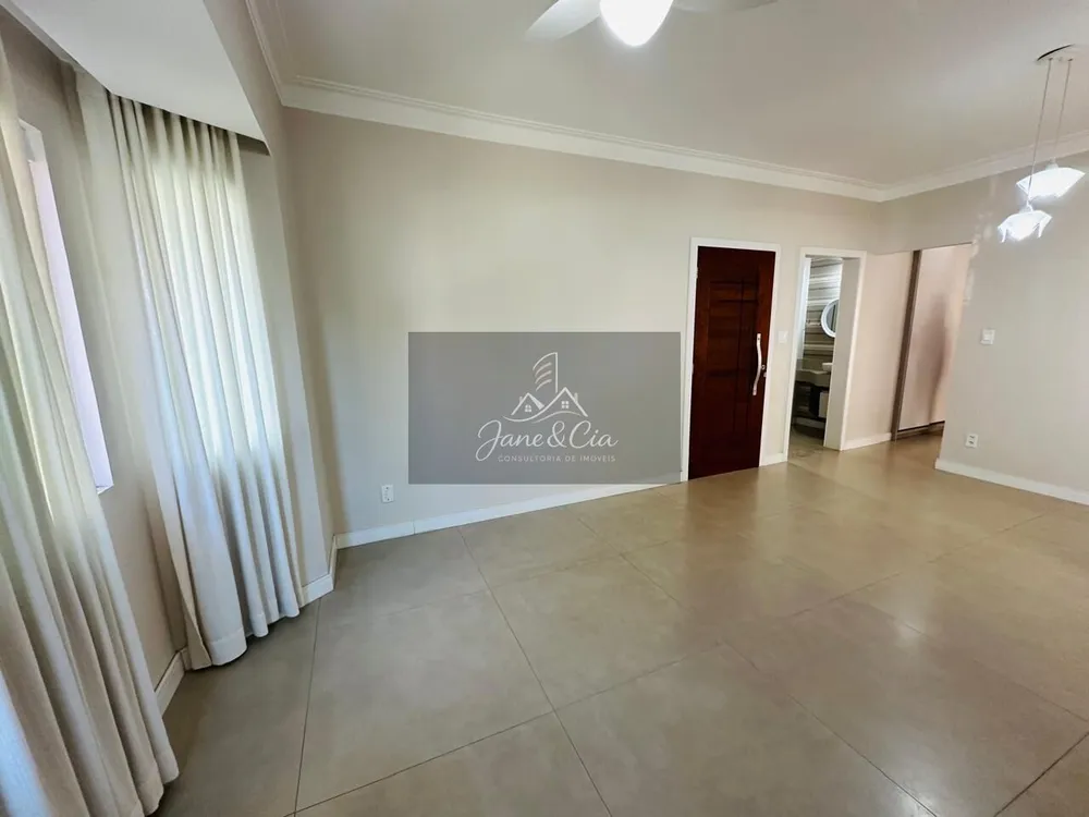 Casa, 4 quartos, 220 m² - Foto 1