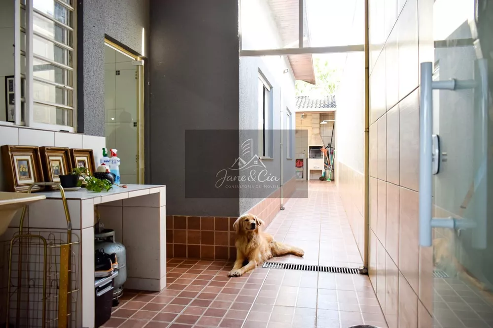Casa, 3 quartos, 250 m² - Foto 1