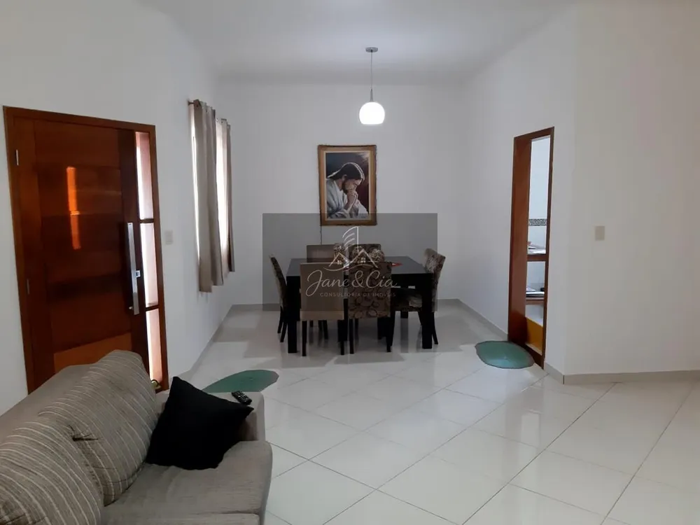 Casa, 3 quartos, 200 m² - Foto 1
