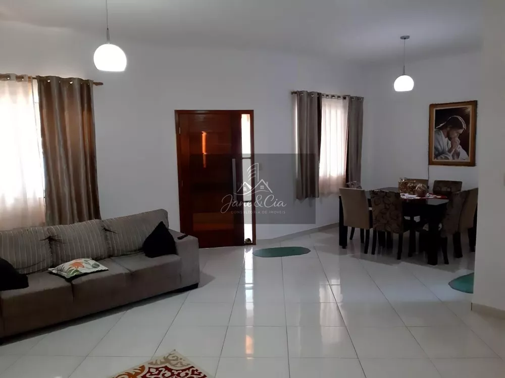 Casa, 3 quartos, 200 m² - Foto 1