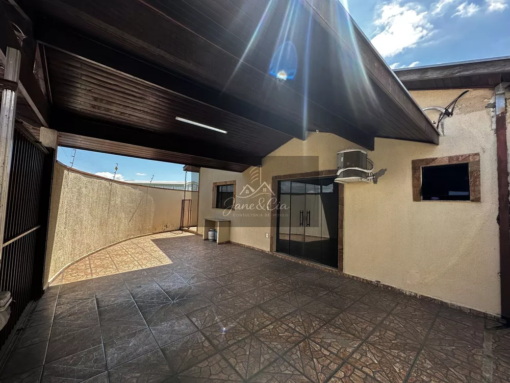 Casa, 3 quartos, 215 m² - Foto 2
