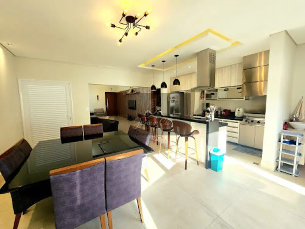Casa, 3 quartos, 185 m² - Foto 2