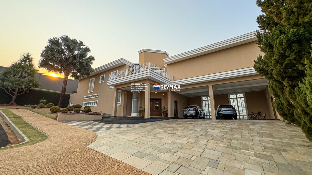 Casa, 5 quartos, 1077 m² - Foto 1