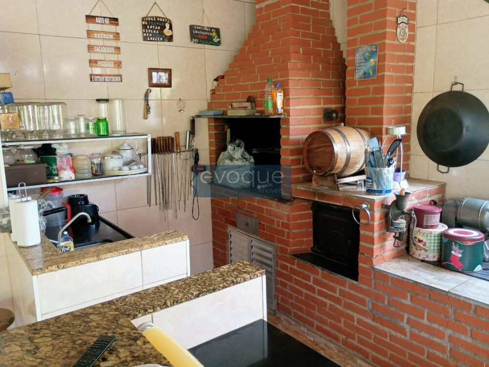 Chácara à venda com 5 quartos, 296m² - Foto 7