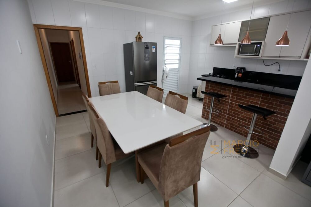 Casa à venda com 3 quartos, 87m² - Foto 2