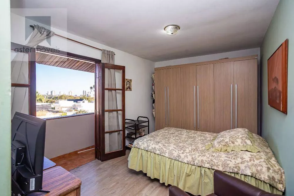 Sobrado, 3 quartos, 194 m² - Foto 2