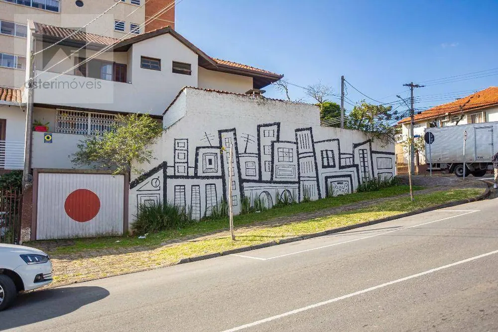 Sobrado, 3 quartos, 194 m² - Foto 1