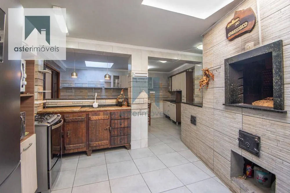 Casa, 4 quartos, 220 m² - Foto 4