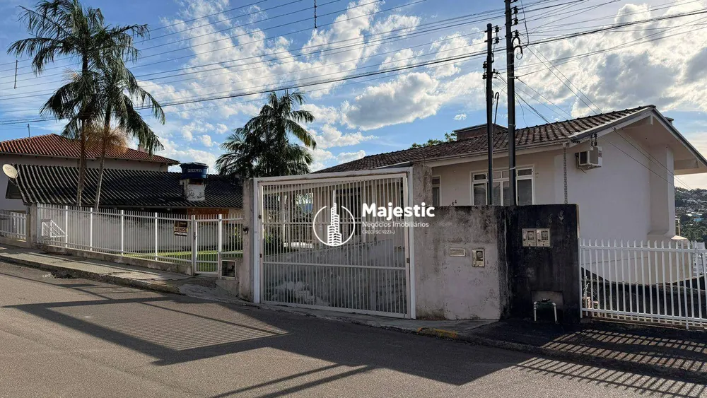 Casa, 3 quartos, 174 m² - Foto 2