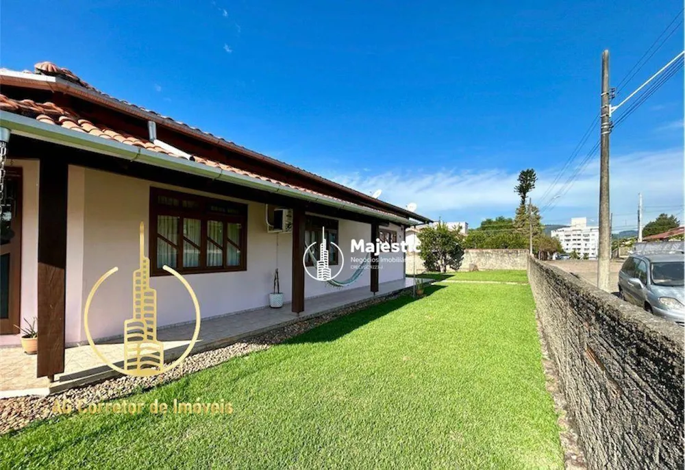 Casa, 3 quartos, 200 m² - Foto 1