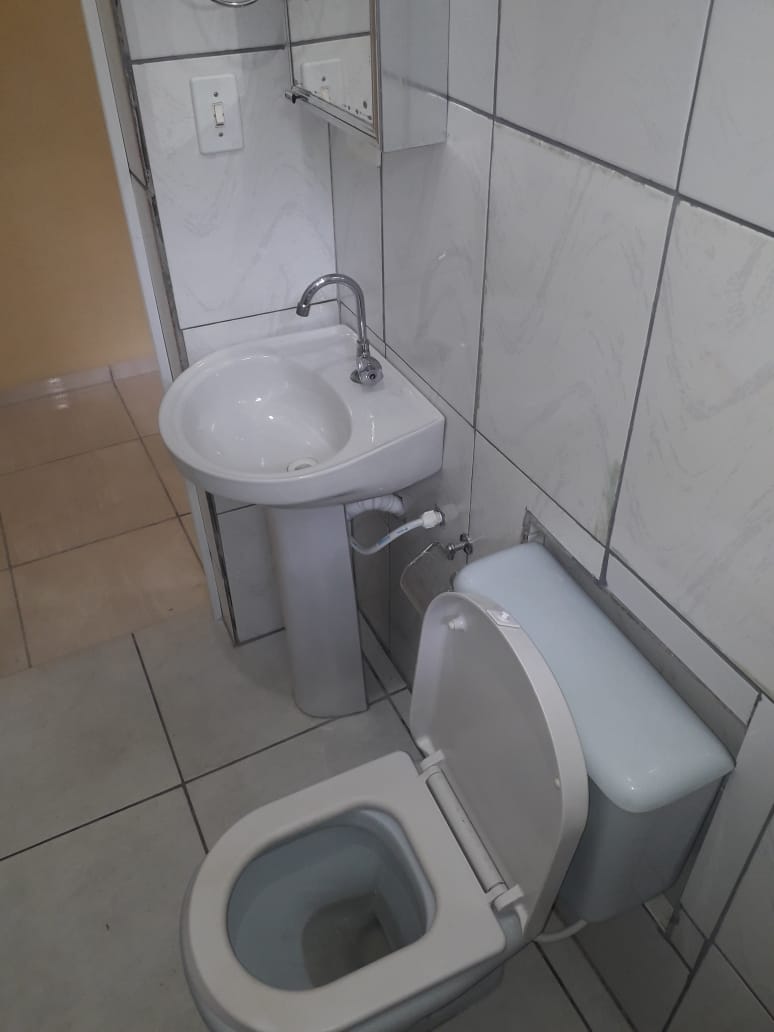 Casa à venda com 2 quartos, 400m² - Foto 2