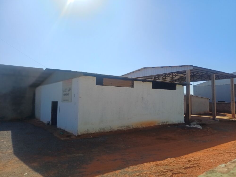 Indústria, 400 m² - Foto 1