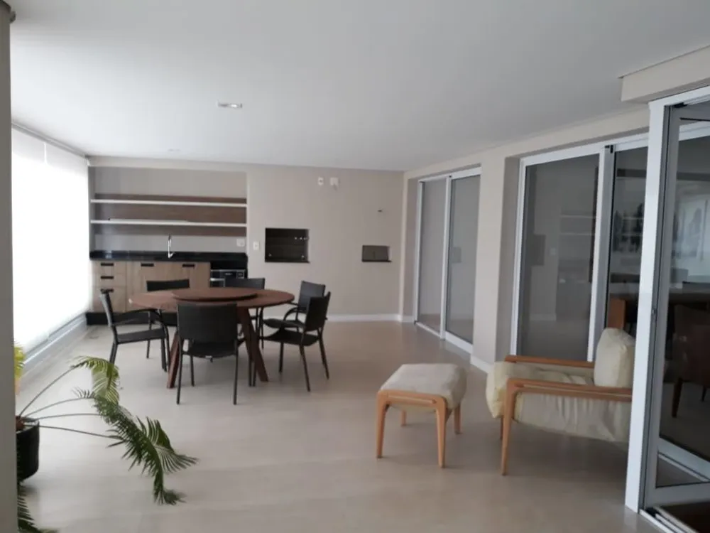 Apartamento, 3 quartos, 335 m² - Foto 1