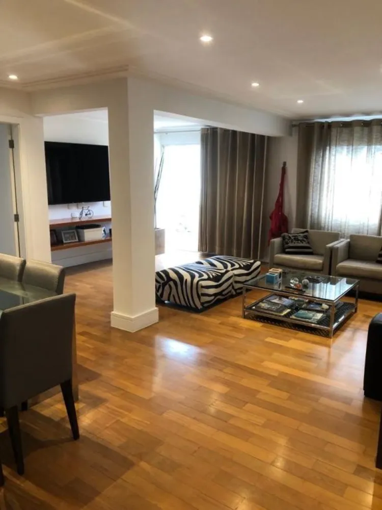 Apartamento, 3 quartos, 136 m² - Foto 1