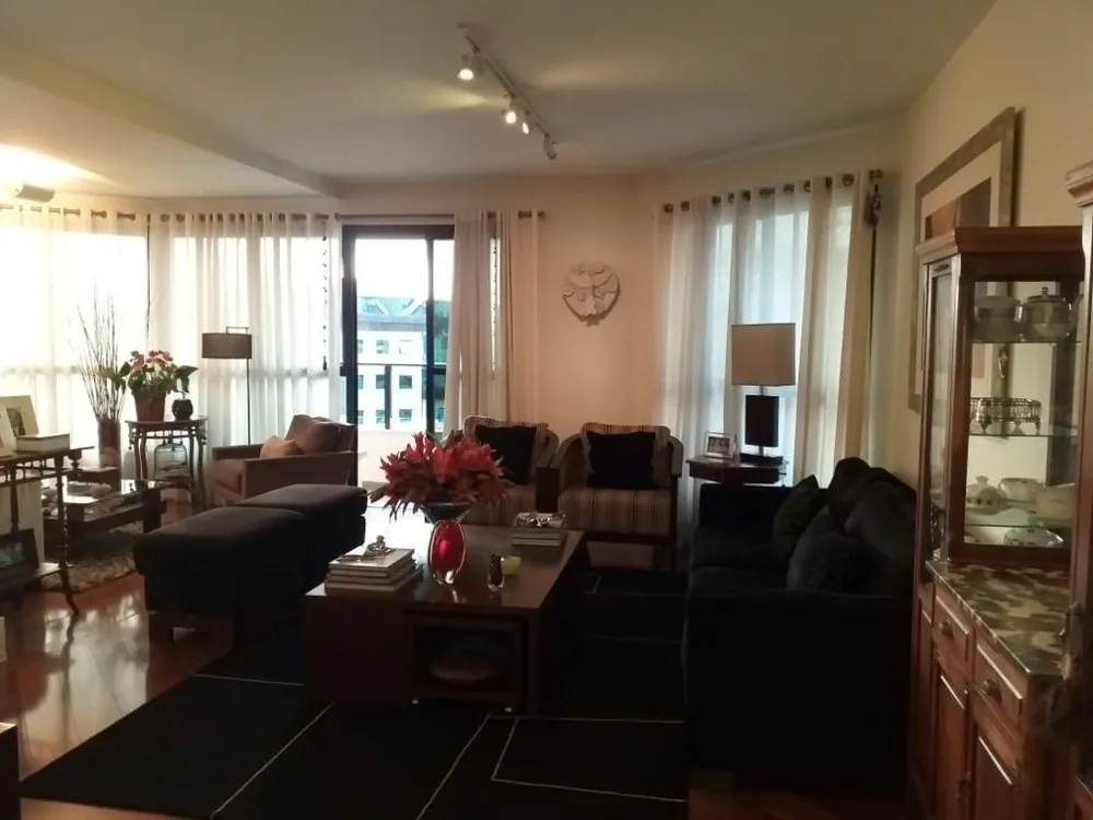 Apartamento, 4 quartos, 221 m² - Foto 2