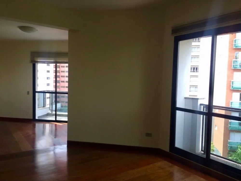 Apartamento, 3 quartos, 150 m² - Foto 1