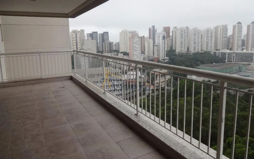 Apartamento, 3 quartos, 223 m² - Foto 1