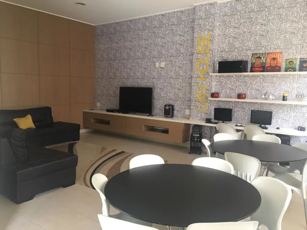 Apartamento, 3 quartos, 202 m² - Foto 1