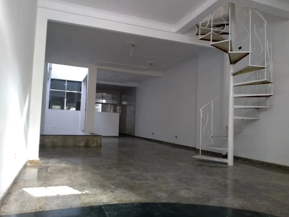 Sobrado, 3 quartos, 175 m² - Foto 1