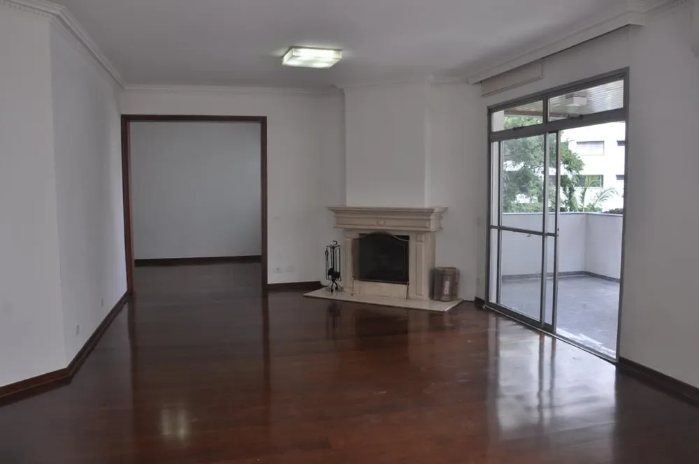 Apartamento, 3 quartos, 240 m² - Foto 1
