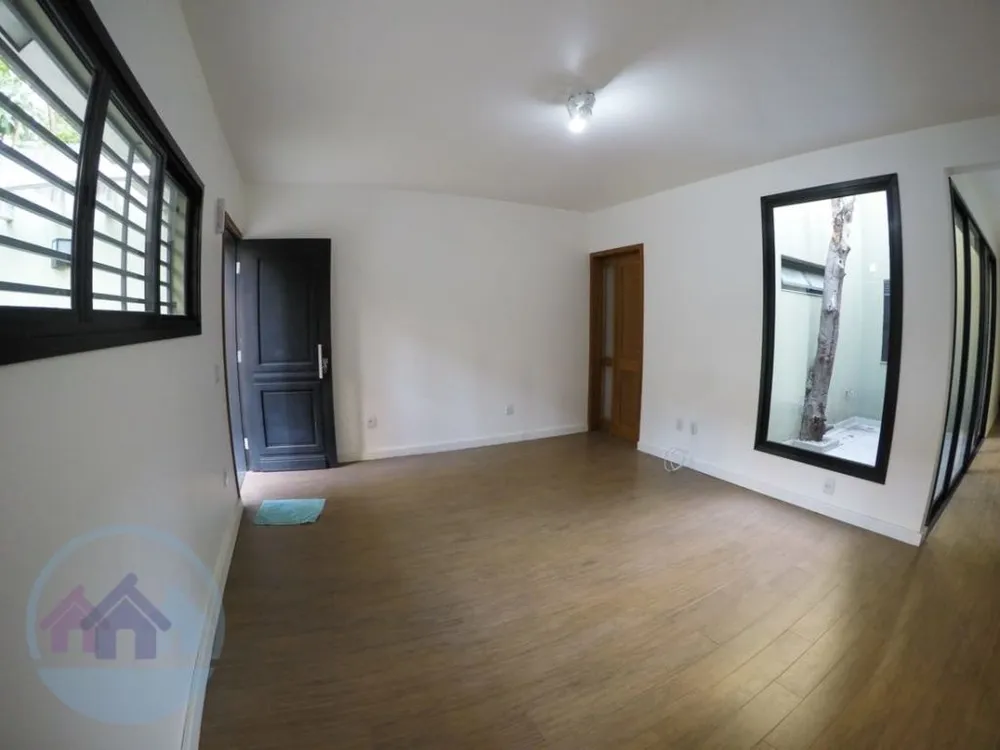 Sobrado, 10 quartos, 300 m² - Foto 1