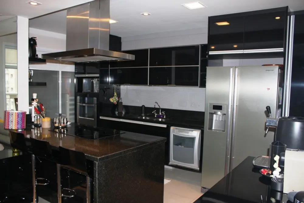 Apartamento, 3 quartos, 145 m² - Foto 2