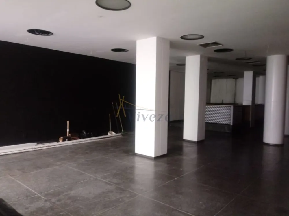 Prédio Inteiro, 700 m² - Foto 1