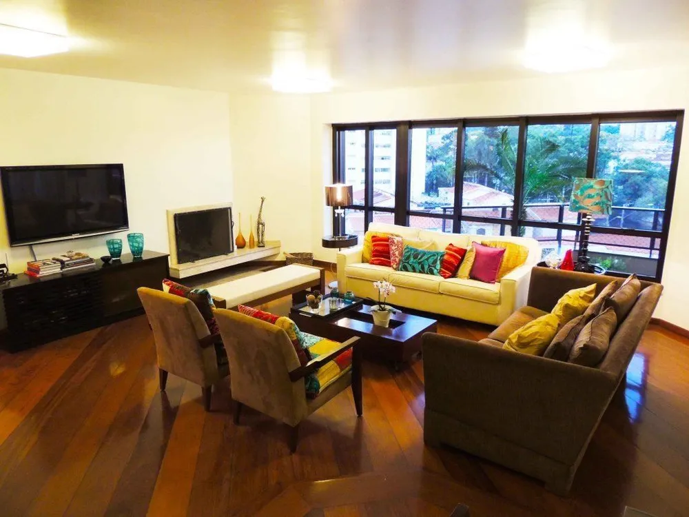 Apartamento, 4 quartos, 240 m² - Foto 1