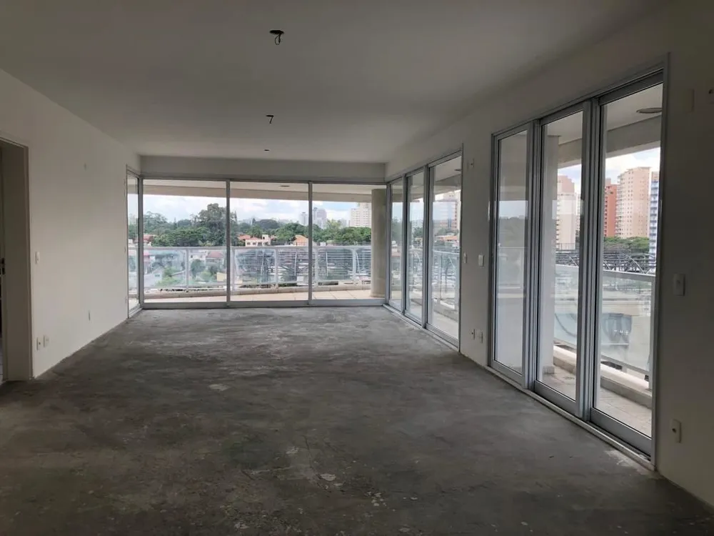 Apartamento, 3 quartos, 219 m² - Foto 2