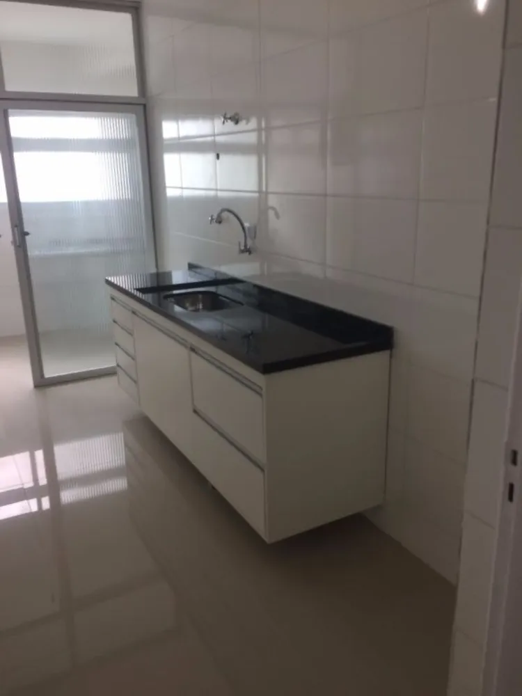 Apartamento, 3 quartos, 70 m² - Foto 2