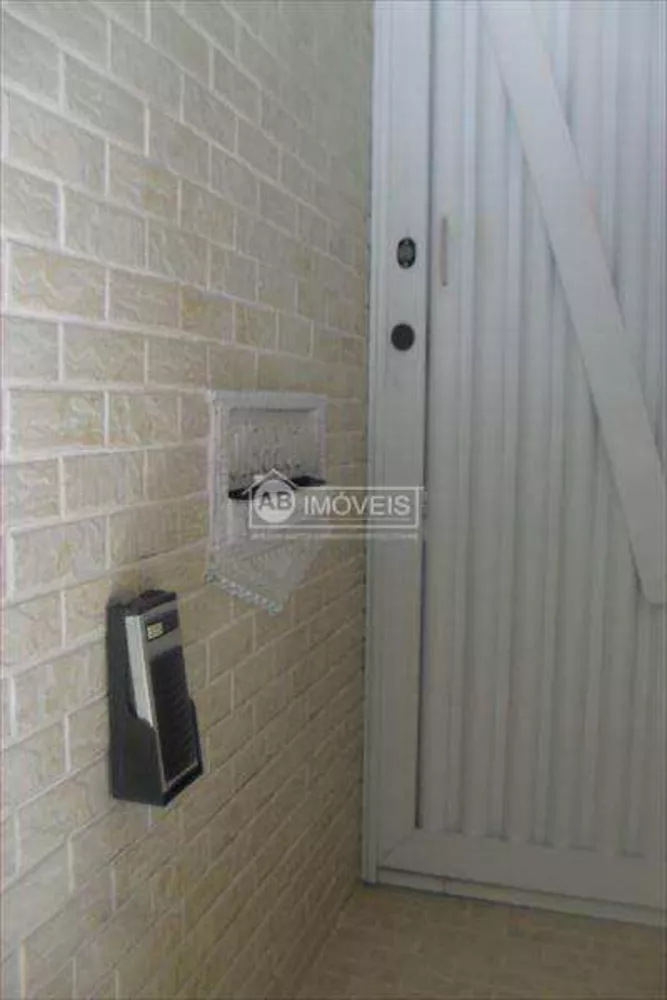 Casa de Condomínio à venda com 3 quartos, 200m² - Foto 3