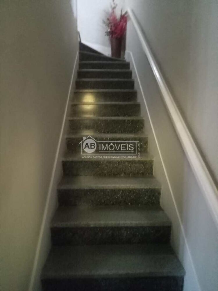 Sobrado à venda com 2 quartos, 140m² - Foto 11