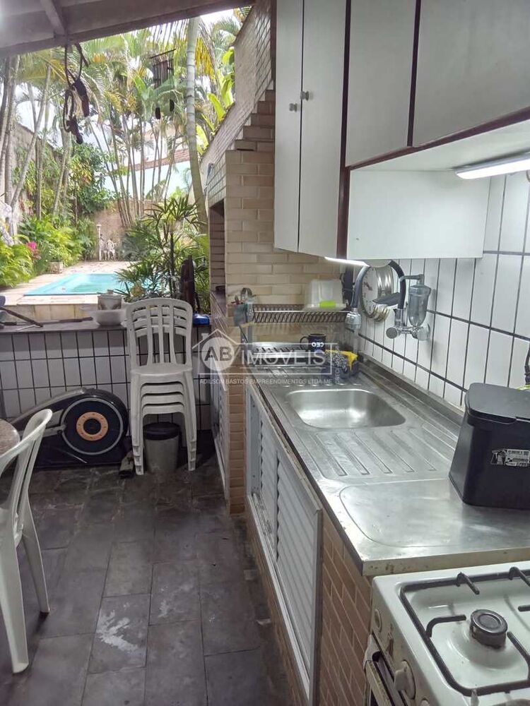 Sobrado à venda com 2 quartos, 140m² - Foto 8