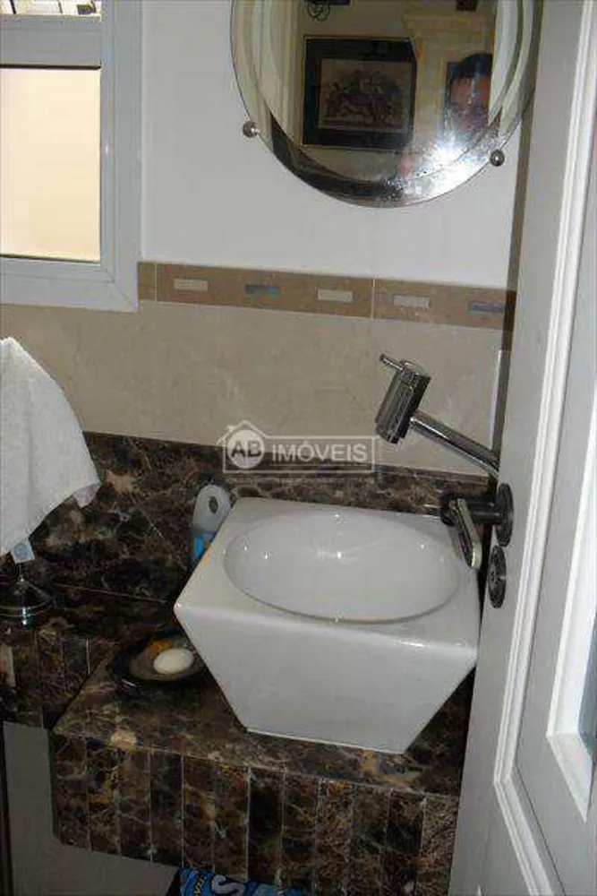 Sobrado, 3 quartos, 257 m² - Foto 1