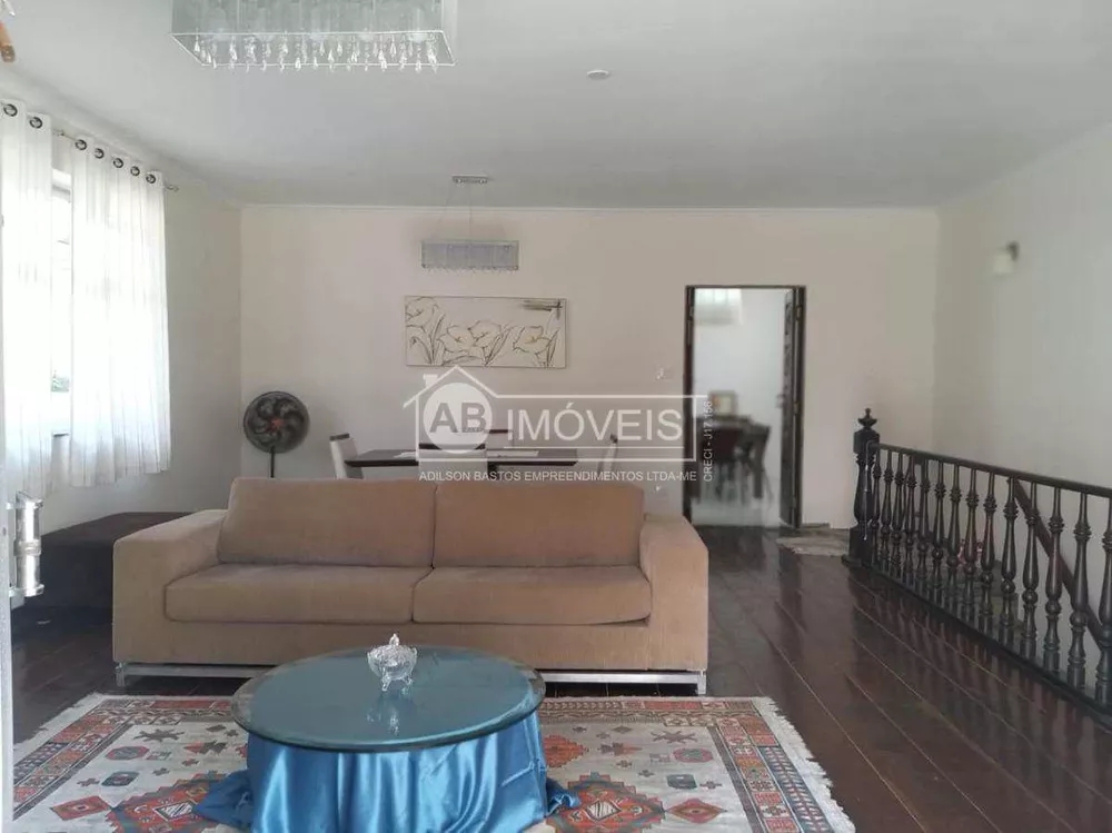 Casa, 4 quartos, 250 m² - Foto 1