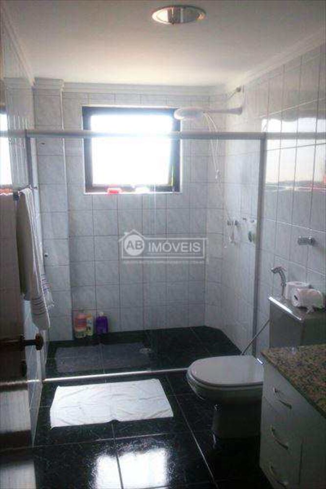 Apartamento à venda com 3 quartos, 147m² - Foto 11