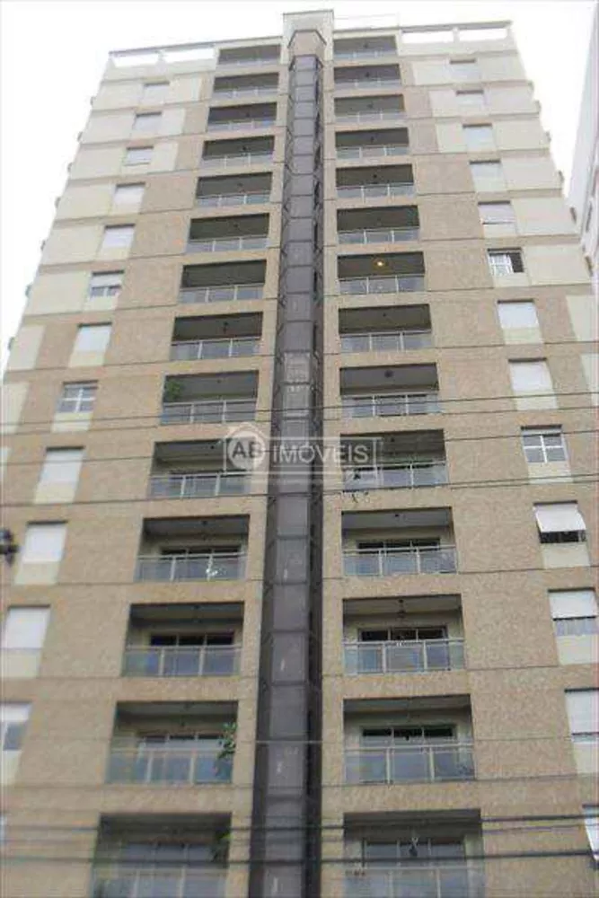 Apartamento à venda com 3 quartos, 140m² - Foto 2