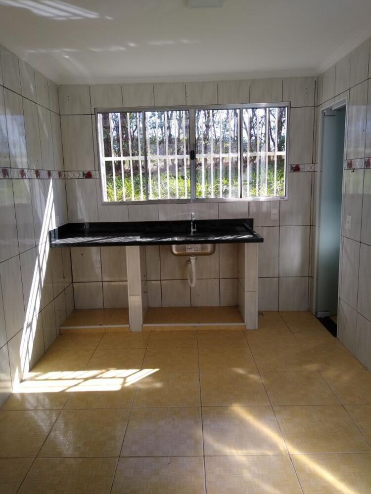 Casa de Condomínio à venda com 3 quartos, 100m² - Foto 2
