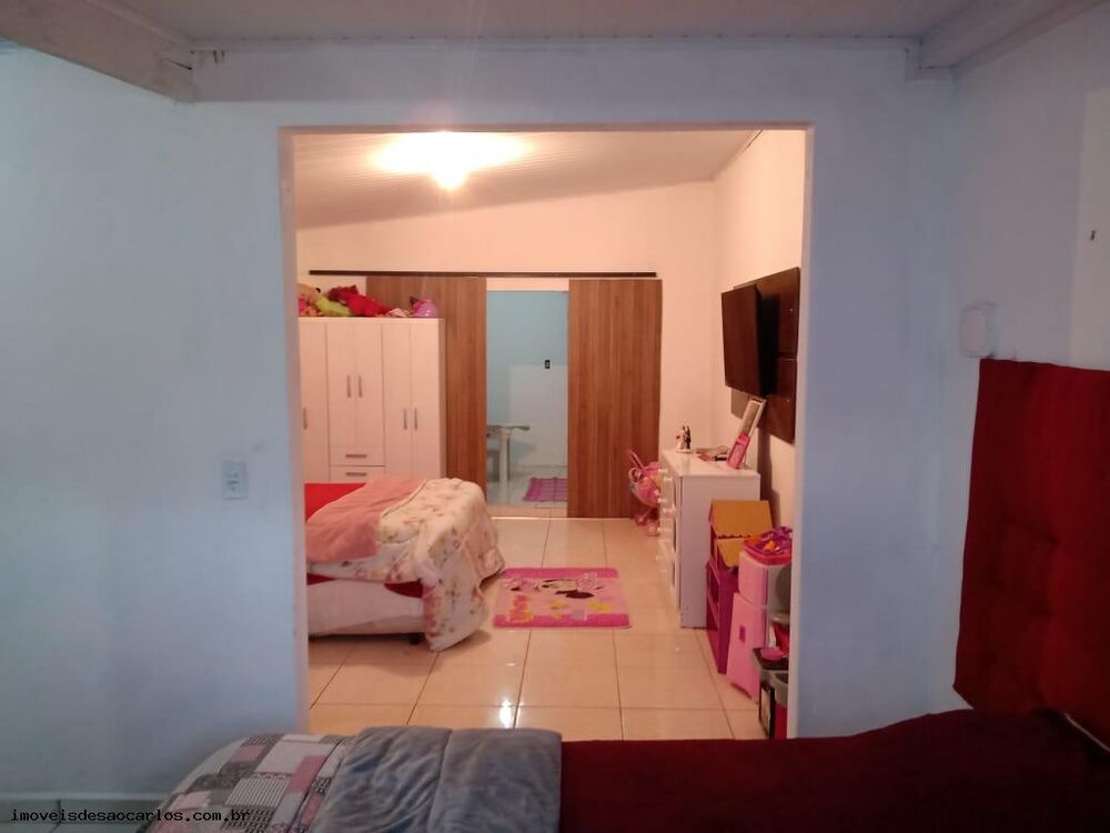 Sobrado à venda com 6 quartos, 200m² - Foto 11