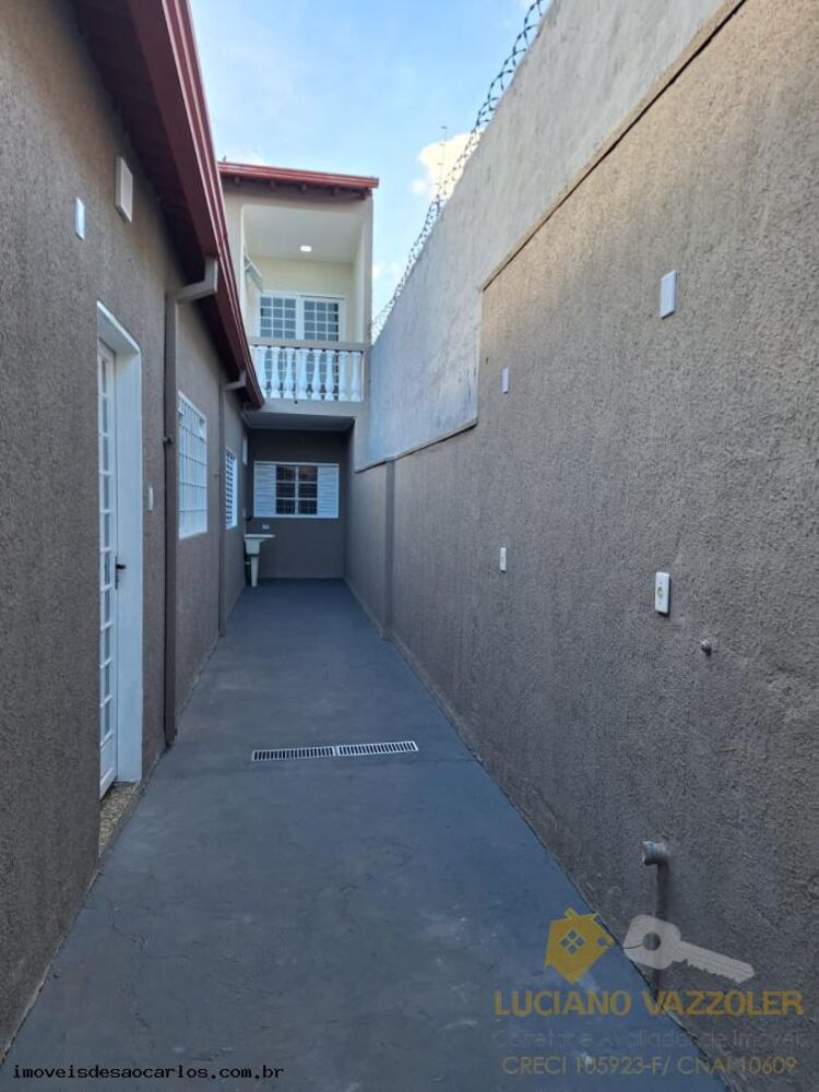 Casa à venda com 3 quartos, 150m² - Foto 4