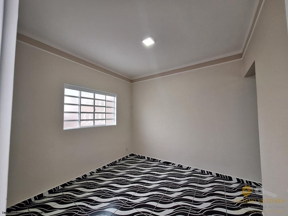 Casa à venda com 2 quartos, 125m² - Foto 8