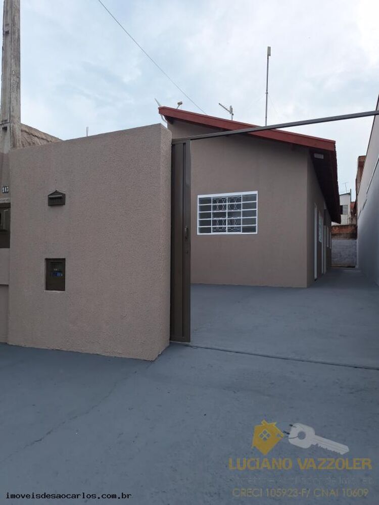Casa à venda com 2 quartos, 125m² - Foto 2