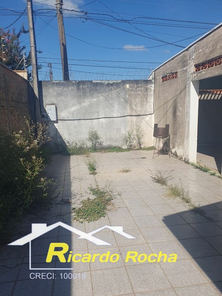 Casa à venda com 3 quartos, 10 - Foto 2