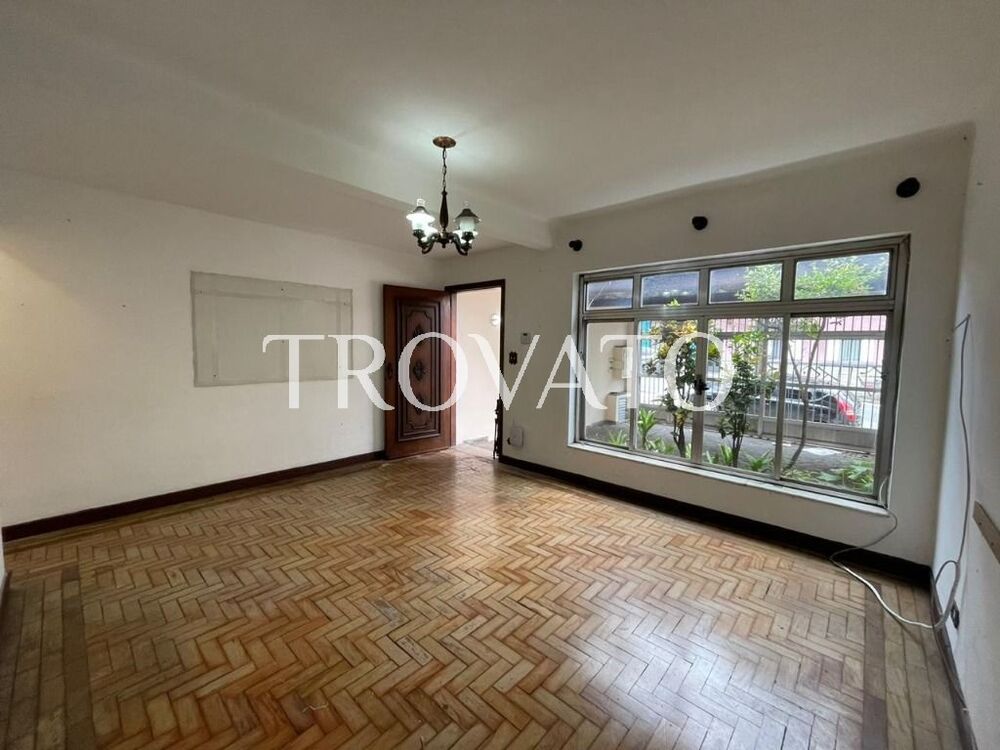 Casa à venda com 3 quartos, 140m² - Foto 1