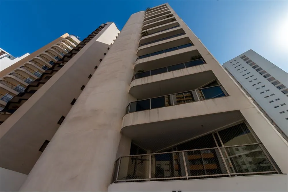 Apartamento, 4 quartos, 191 m² - Foto 2