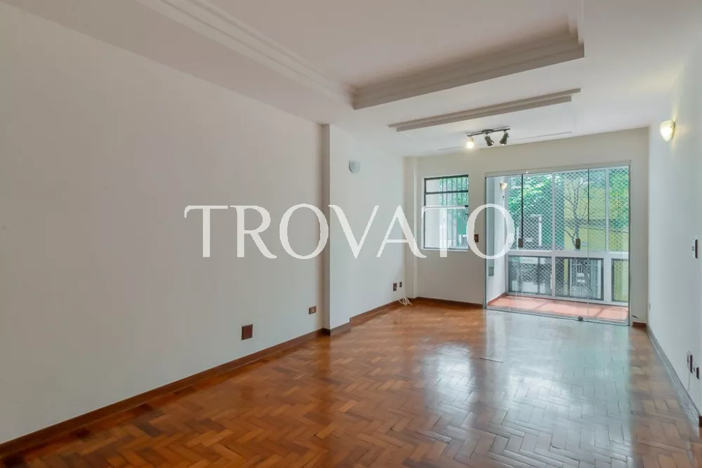 Apartamento à venda com 3 quartos, 125m² - Foto 2