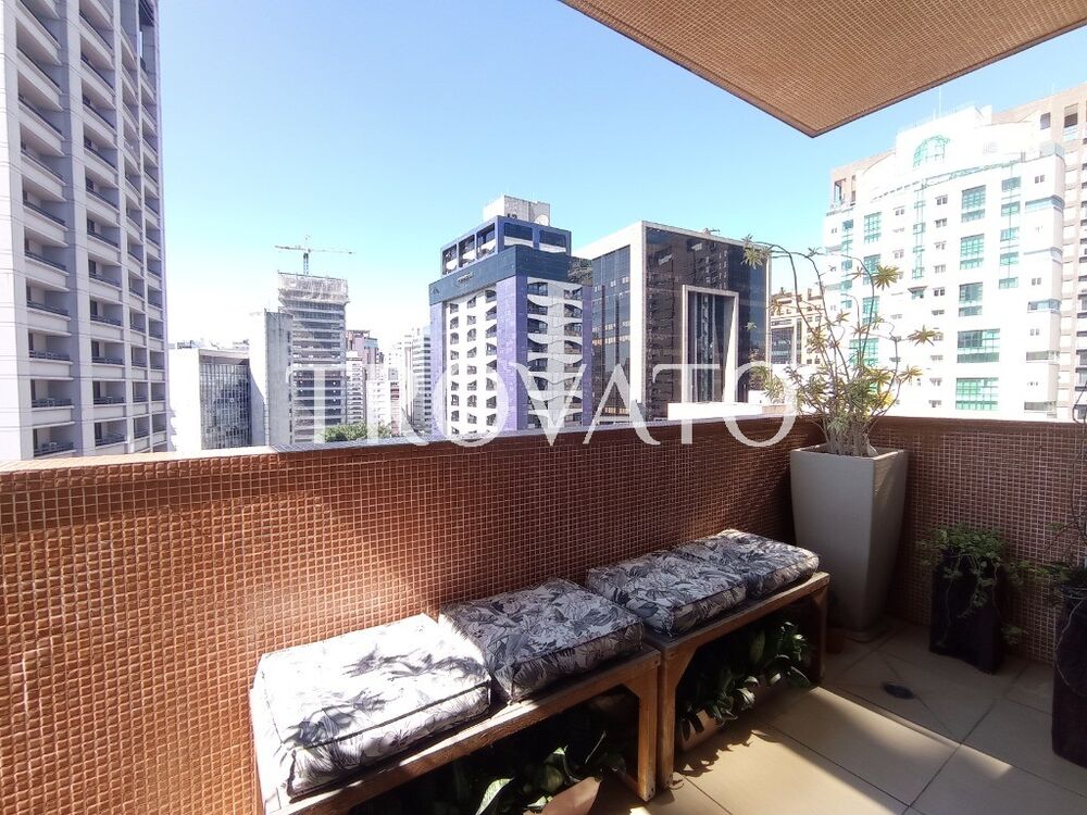 Apartamento, 3 quartos, 211 m² - Foto 2