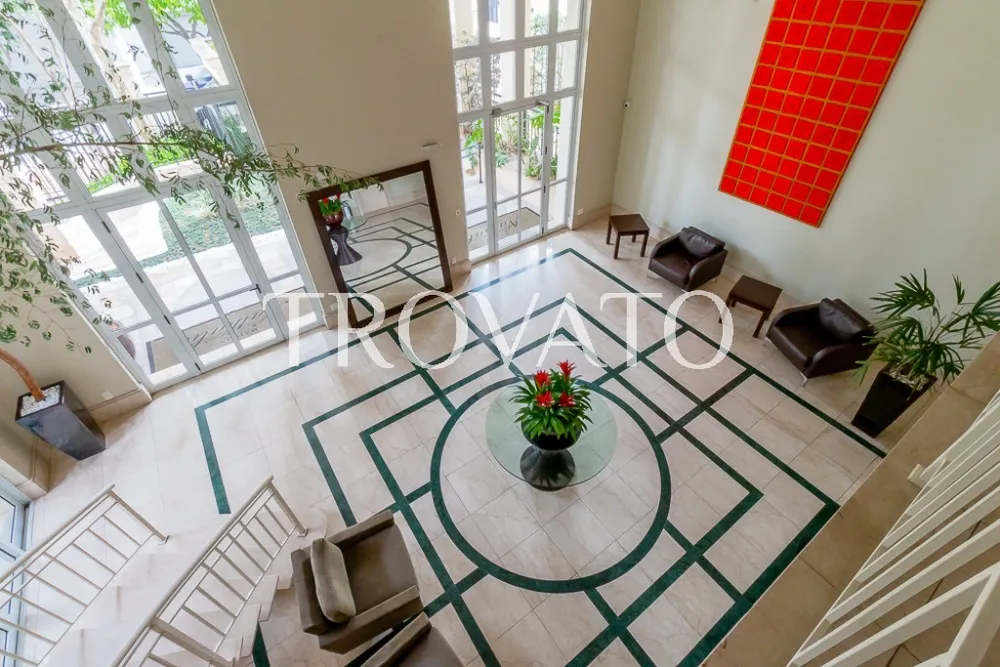 Apartamento, 3 quartos, 240 m² - Foto 1